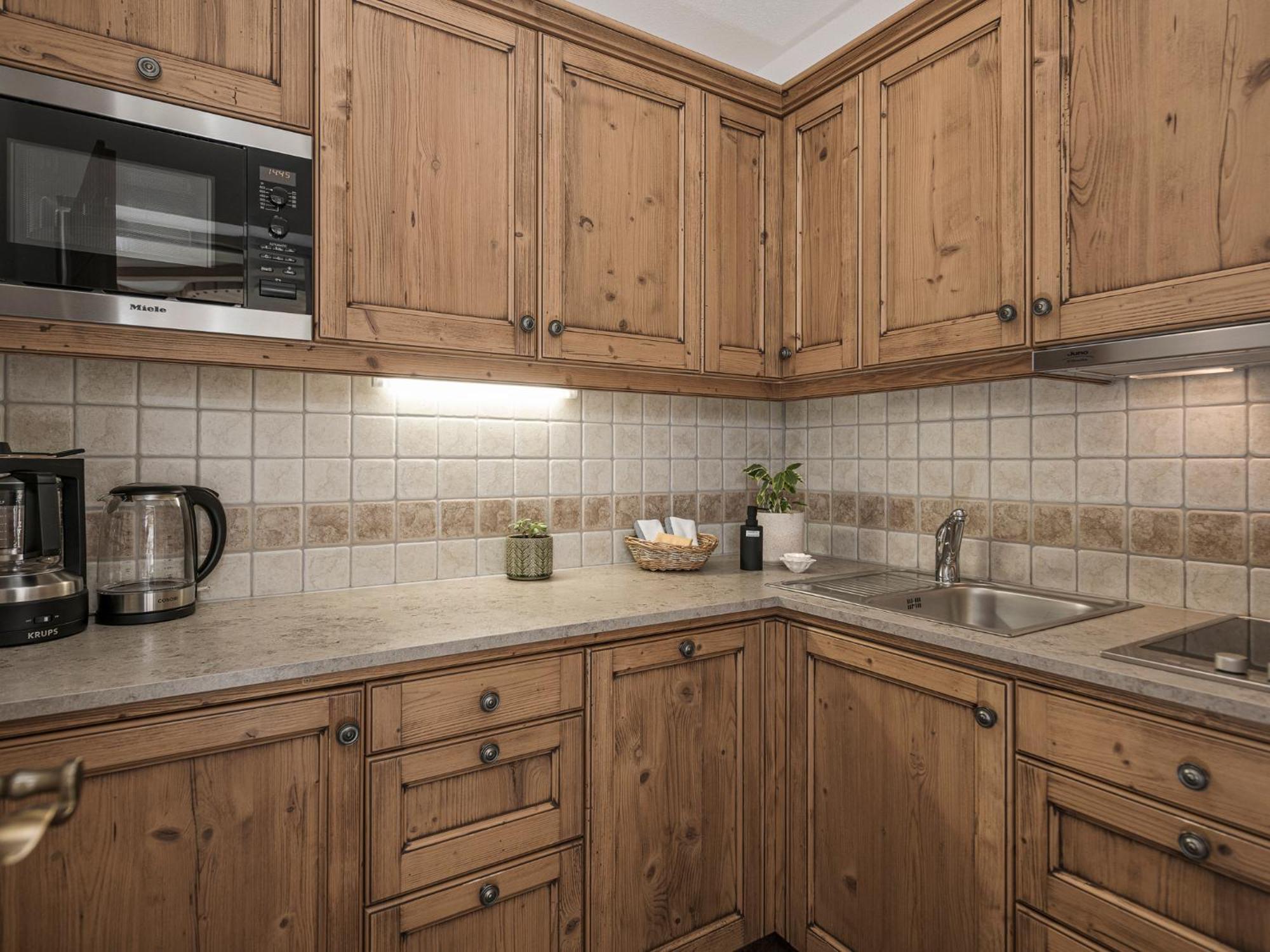 Apparthotel "Landhaus Veronika" Mayrhofen Bagian luar foto