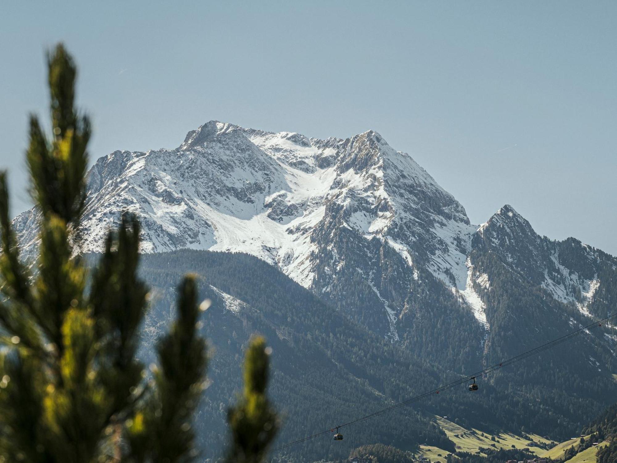 Apparthotel "Landhaus Veronika" Mayrhofen Bagian luar foto