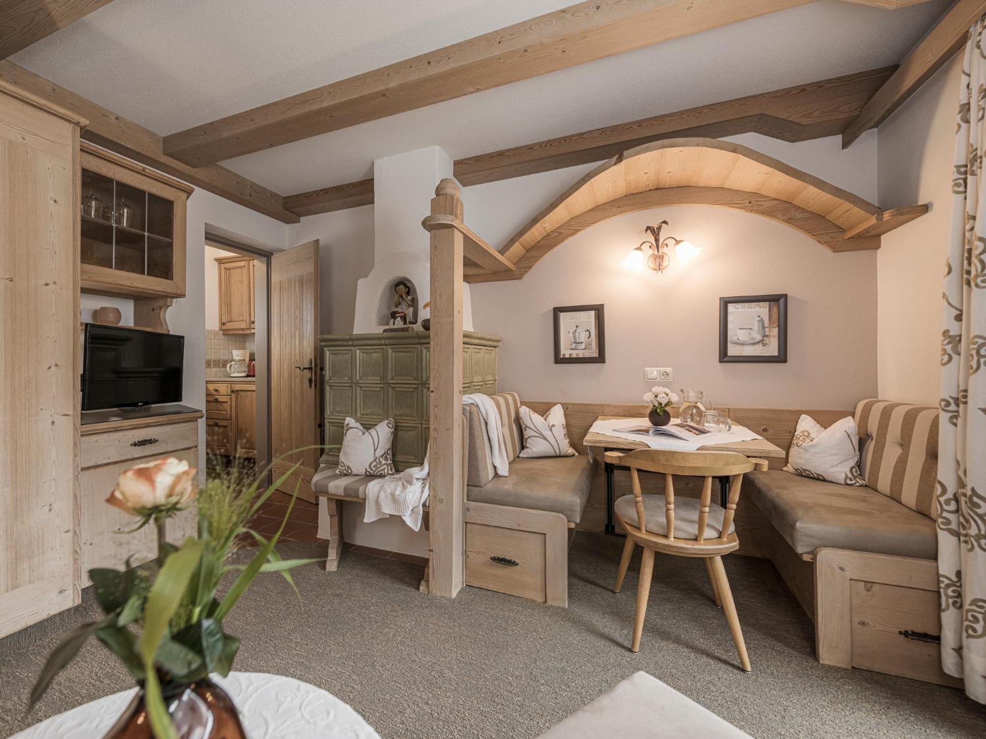 Apparthotel "Landhaus Veronika" Mayrhofen Bagian luar foto