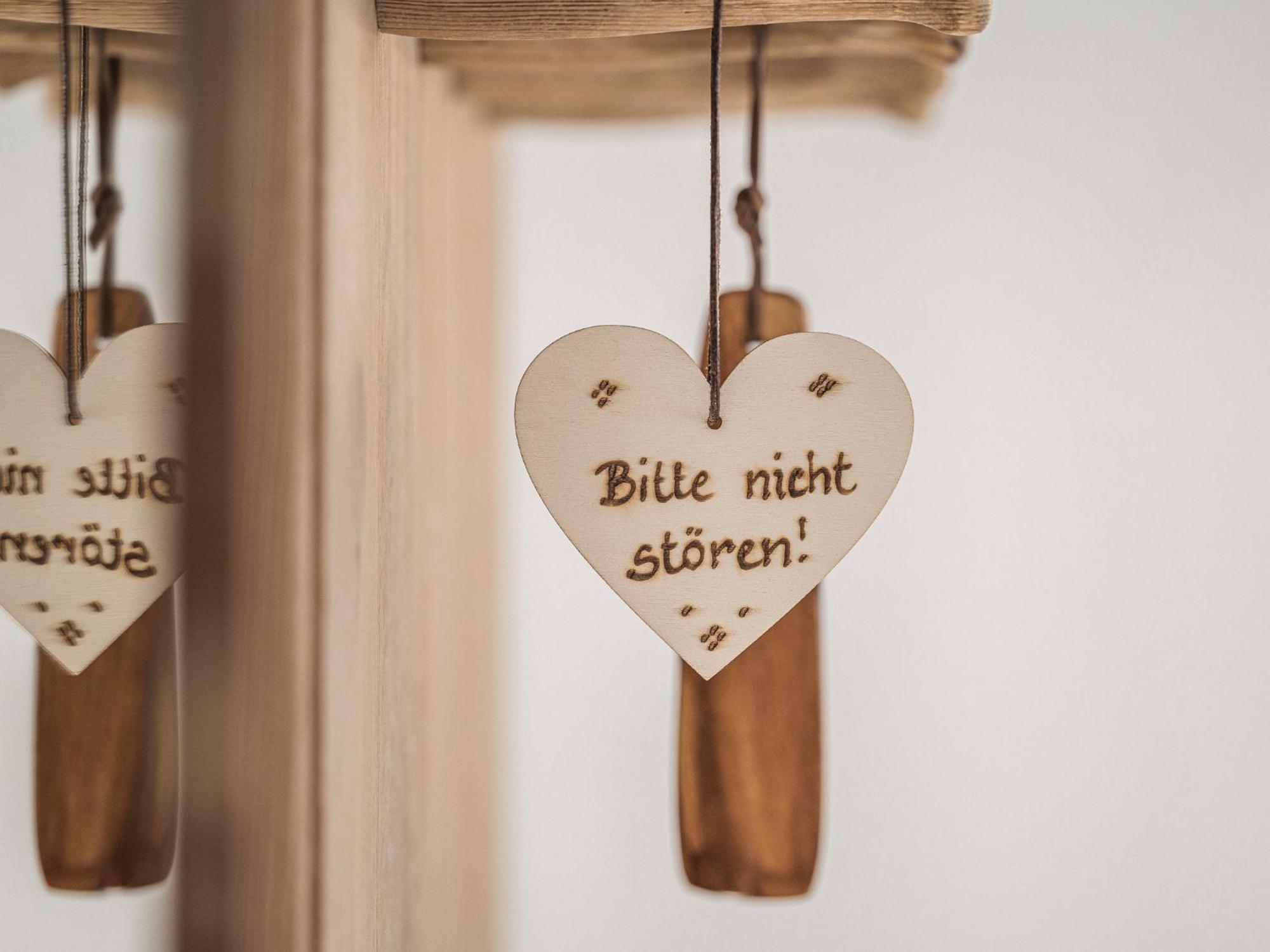 Apparthotel "Landhaus Veronika" Mayrhofen Bagian luar foto